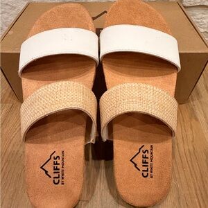 Cliffs by White Mountain Women's White and Tan Sandals